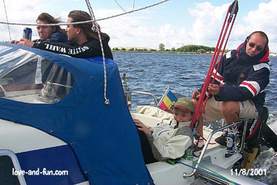 RoPiraten auf der Warnow